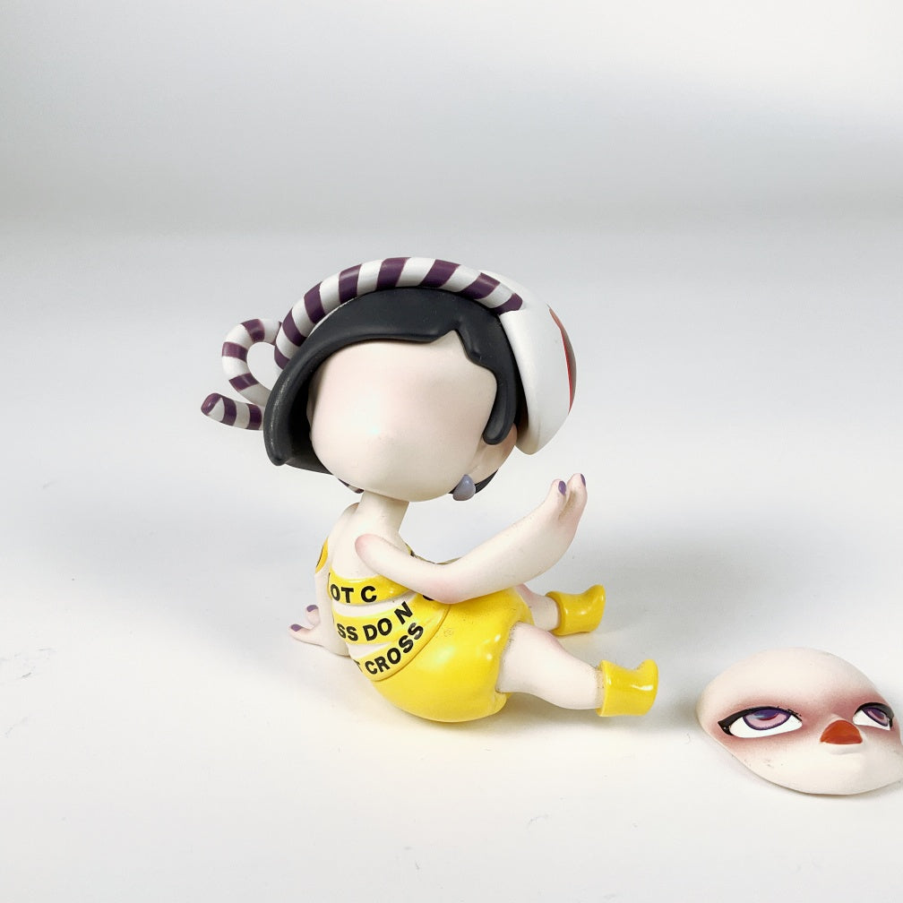 WULOU Laboratory SUVII Vaccine Series PRETENDER - Toy Figure