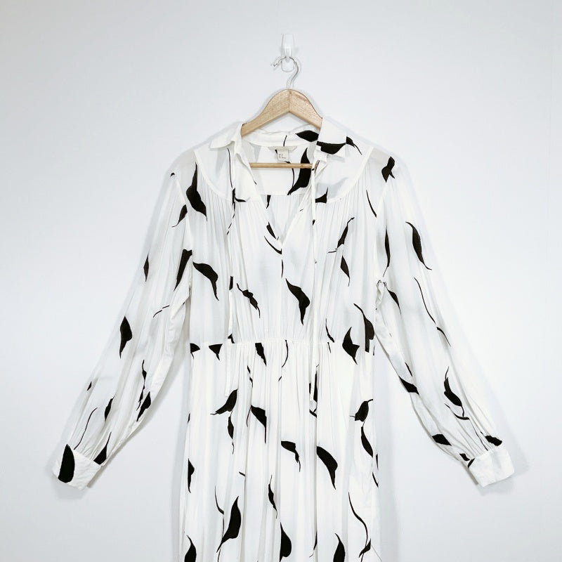 H&M - Long Sleeve Dress in White