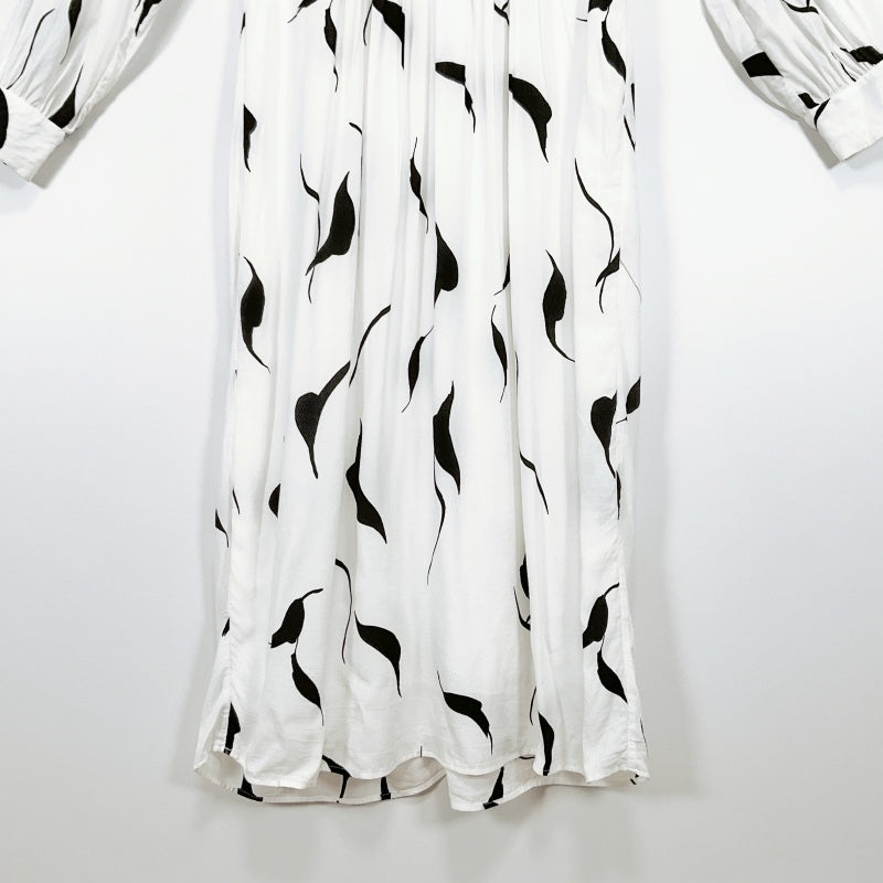 H&M - Long Sleeve Dress in White