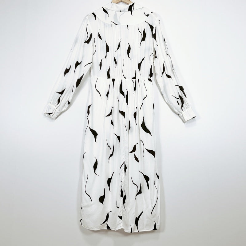 H&M - Long Sleeve Dress in White