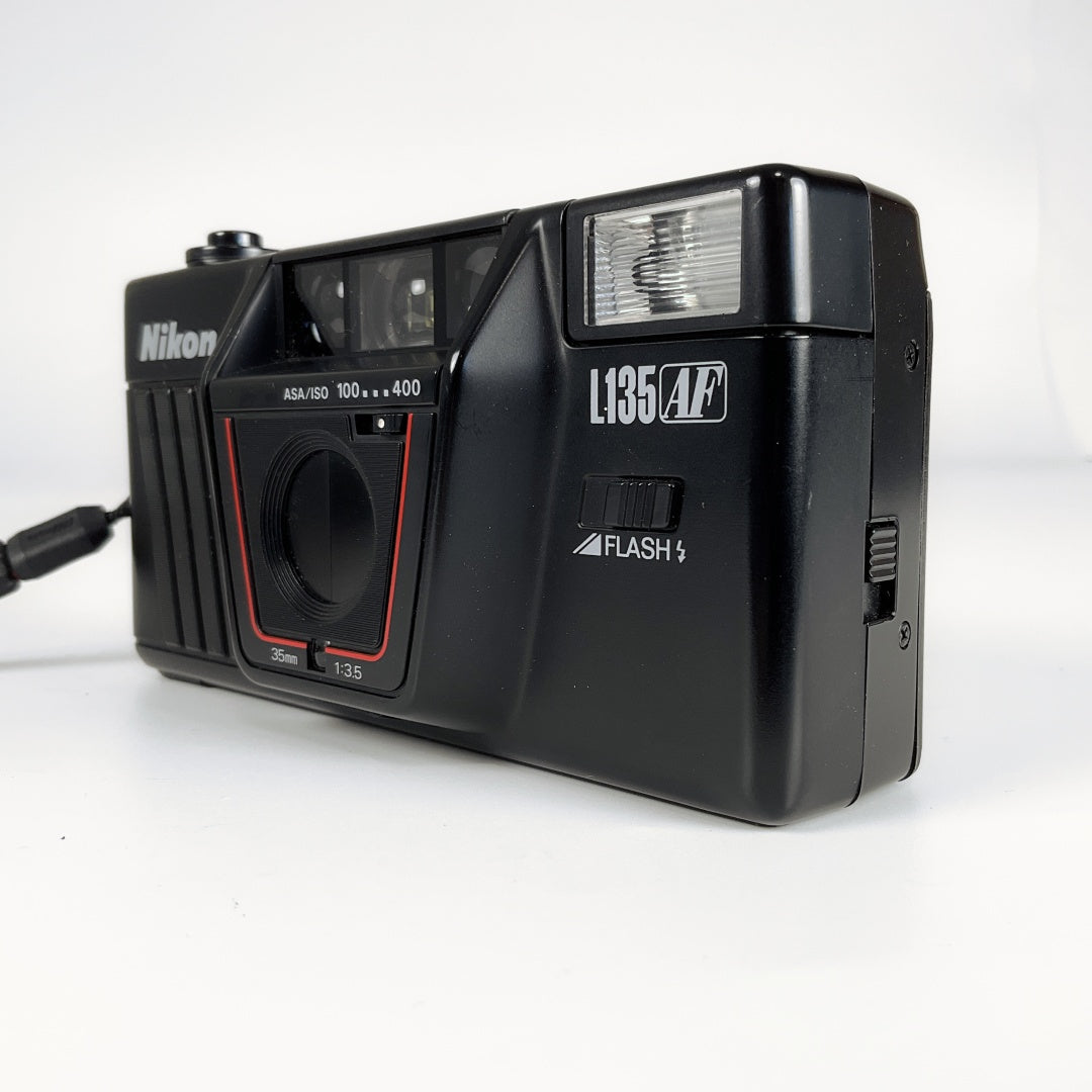 Nikon - L135AF 35mm Point and Shoot Camera With Original Case Untested