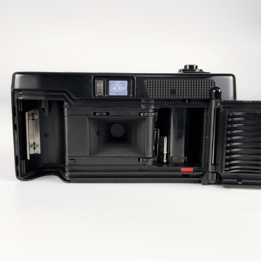 Nikon - L135AF 35mm Point and Shoot Camera With Original Case Untested