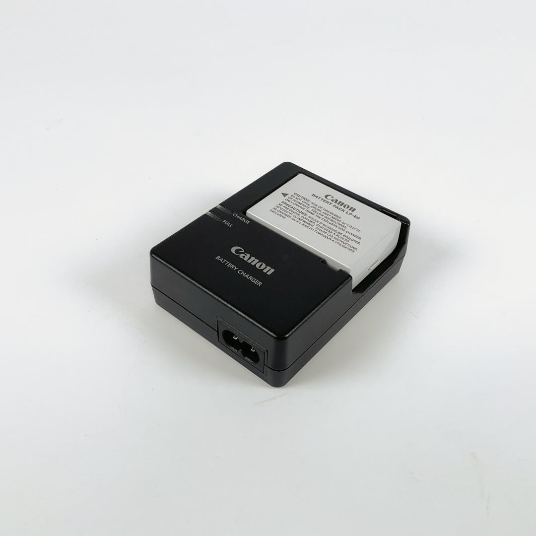 Canon EOS 600D DSLR Kit