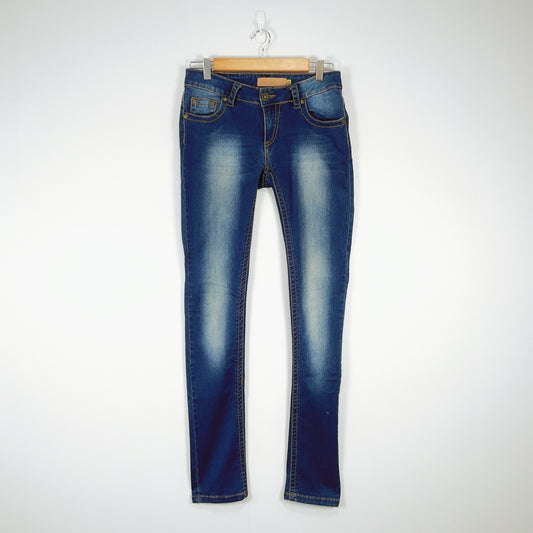 Blockout - Women’s Jeans in Denim Blue