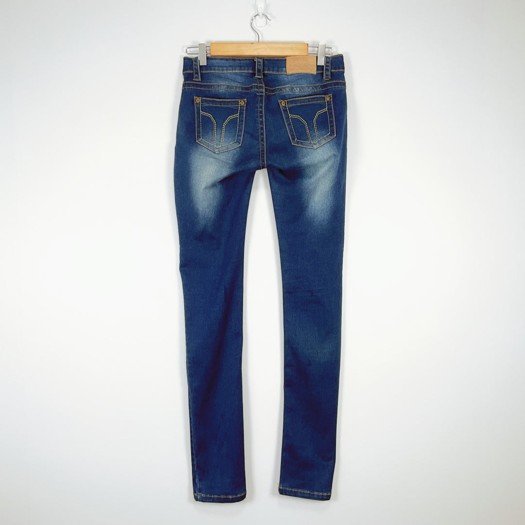 Blockout - Women’s Jeans in Denim Blue