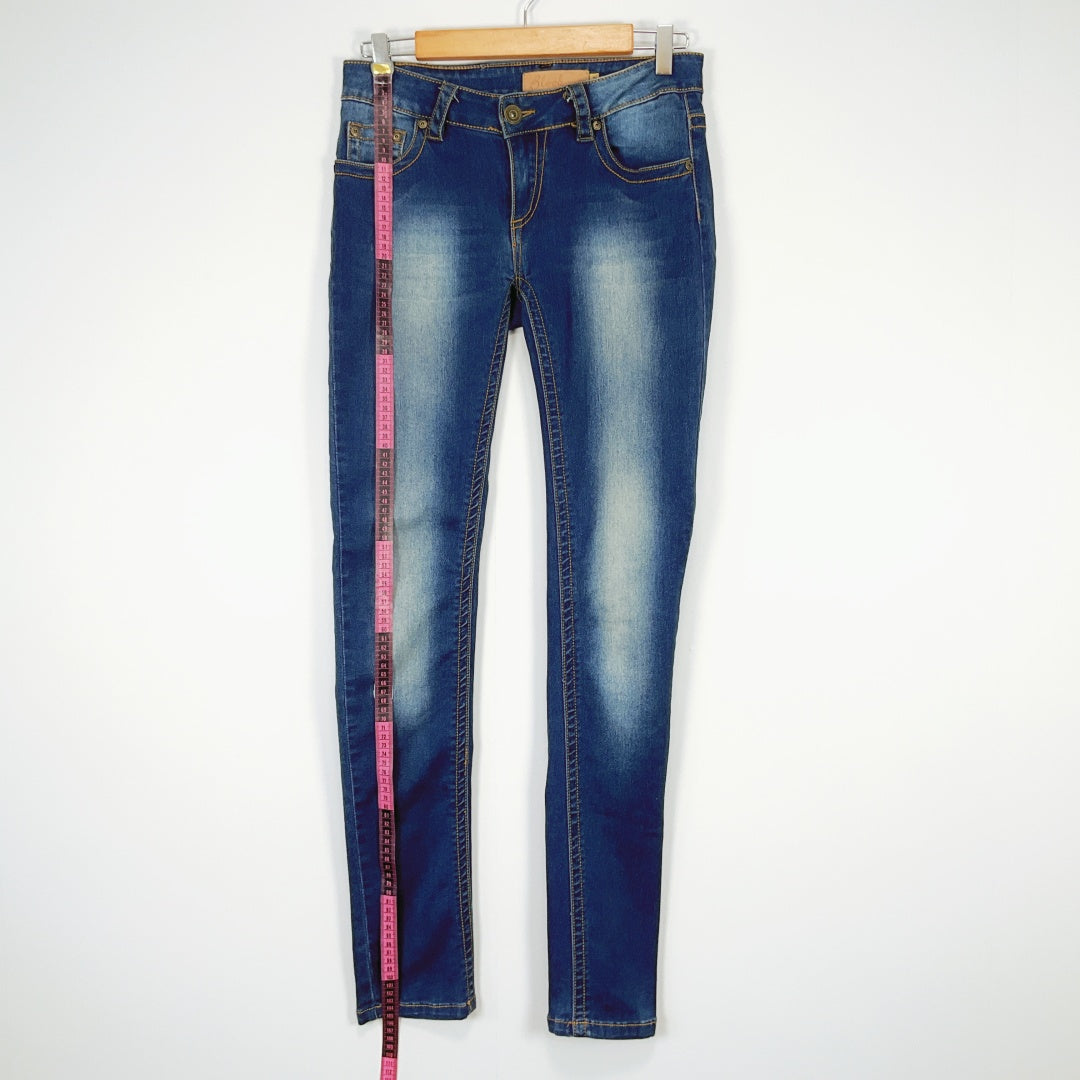 Blockout - Women’s Jeans in Denim Blue