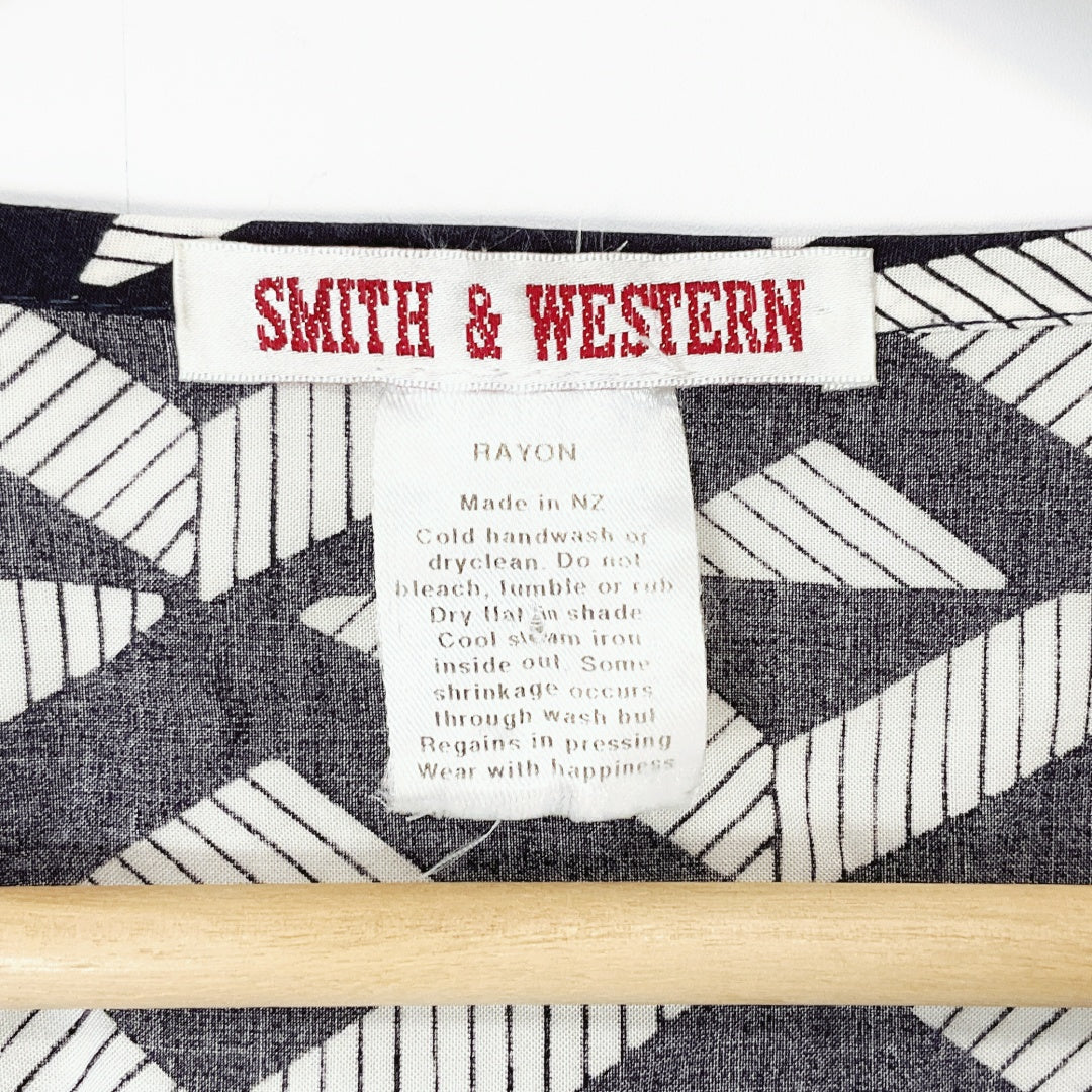 Smith & Western Geometric Print Kimono