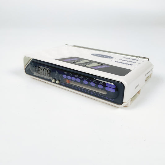 Vintage White AM/FM Alarm Clock Radio CR-223
