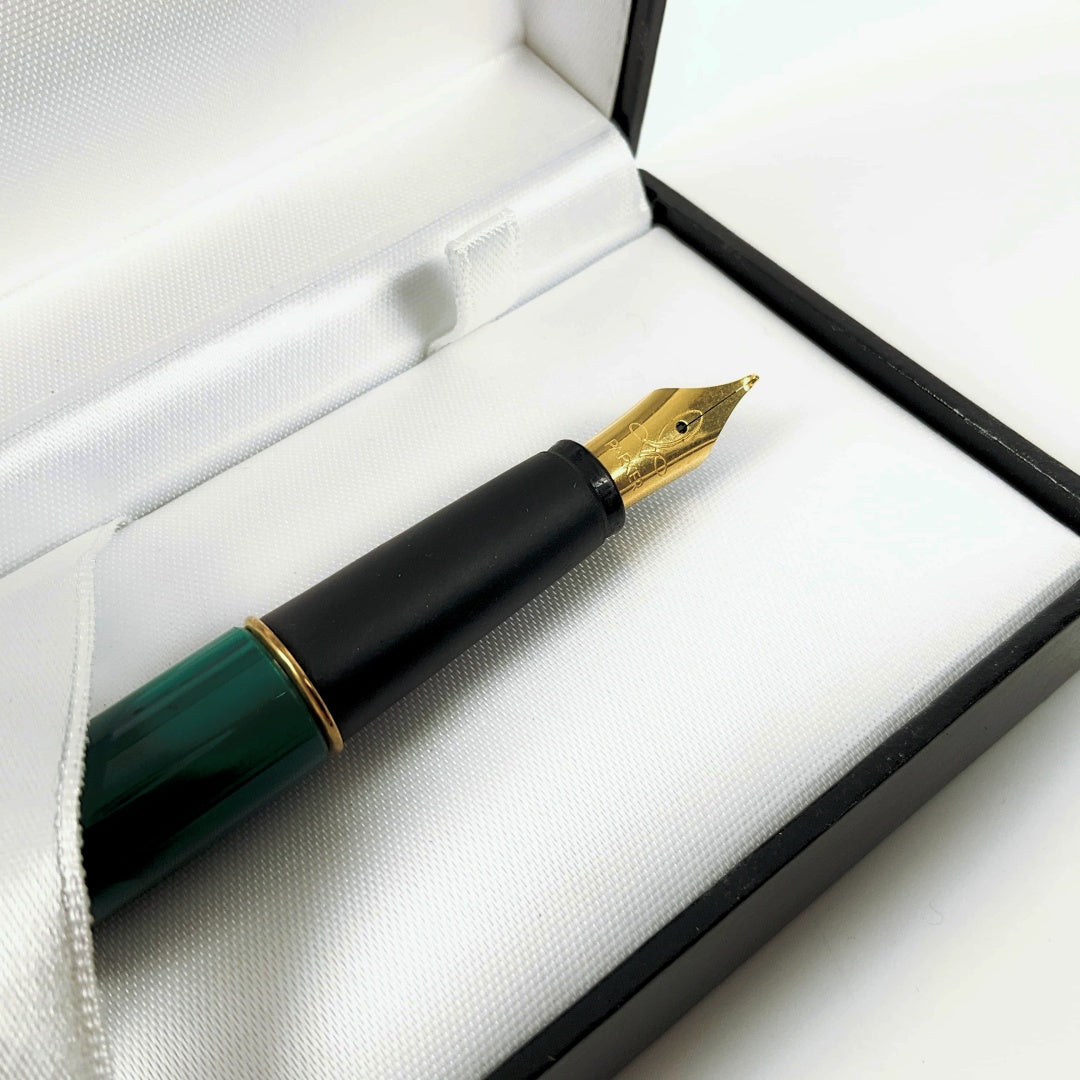 Parker- Frontier Marble Green Fountain Pen