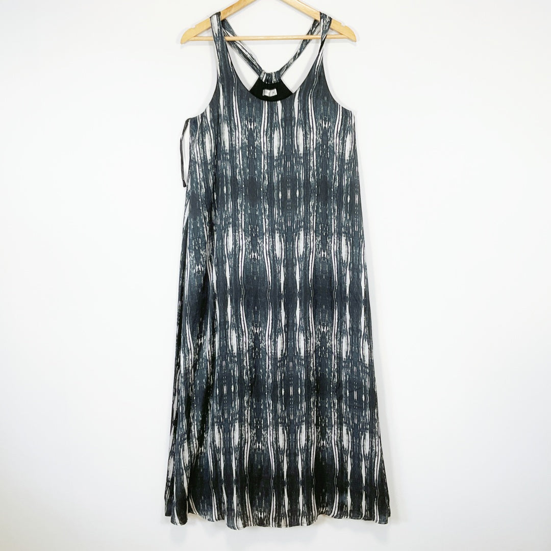 MINKPINK - Black & White Abstract Print Maxi Dress