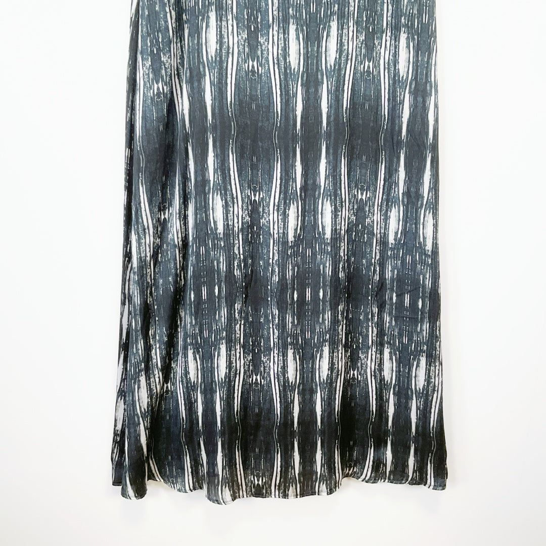 MINKPINK - Black & White Abstract Print Maxi Dress