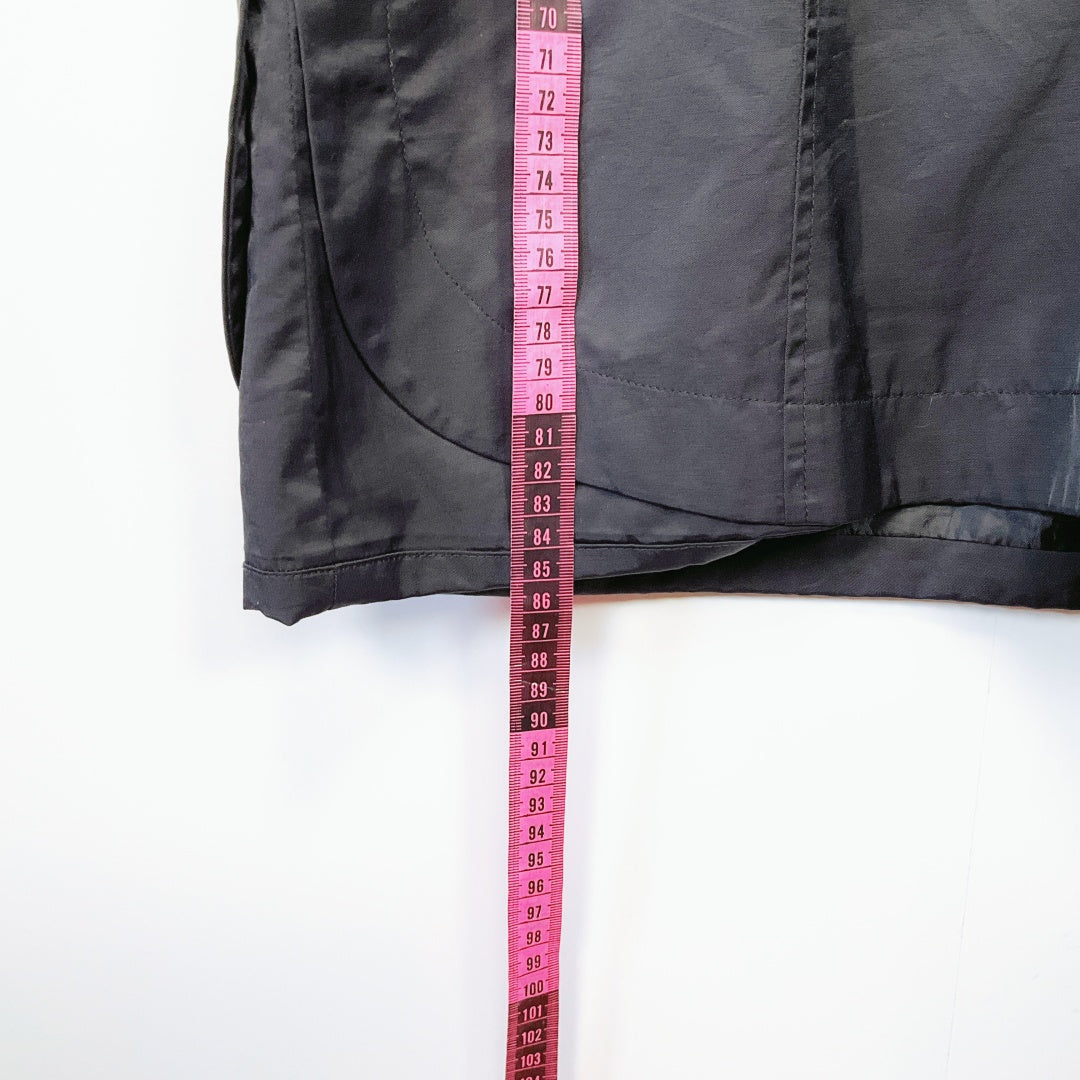 Yvonne Black - Sleeveless Vest Coat