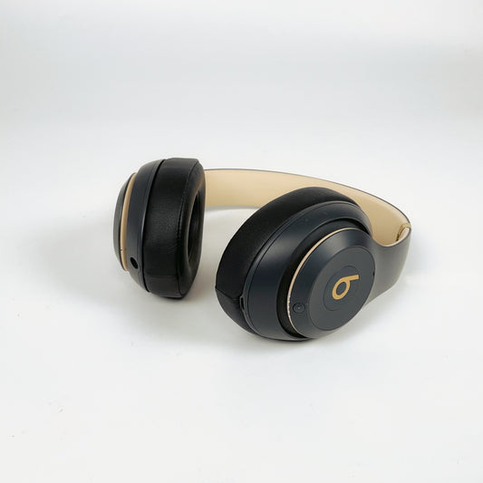 Beats by Dre - Studio Wireless 3