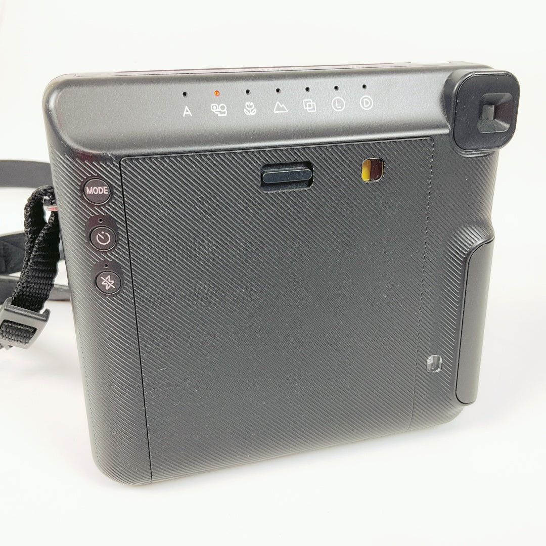 Fujifilm Instax SQ6 Instant Camera – White Front Panel