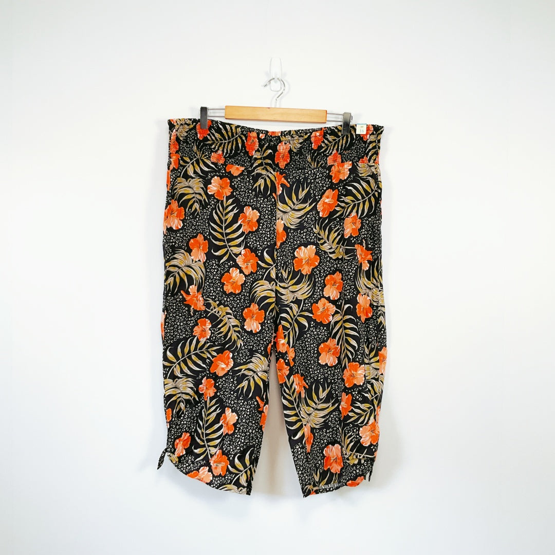 Millers - Woman's Floral Volume Pants
