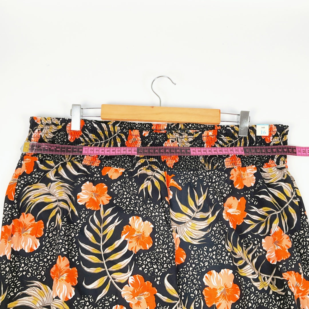 Millers - Woman's Floral Volume Pants