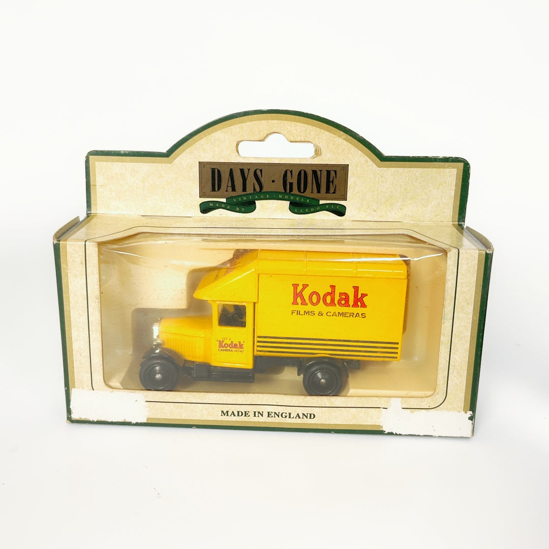 Kodak 1935 Morris Parcels Van 52009