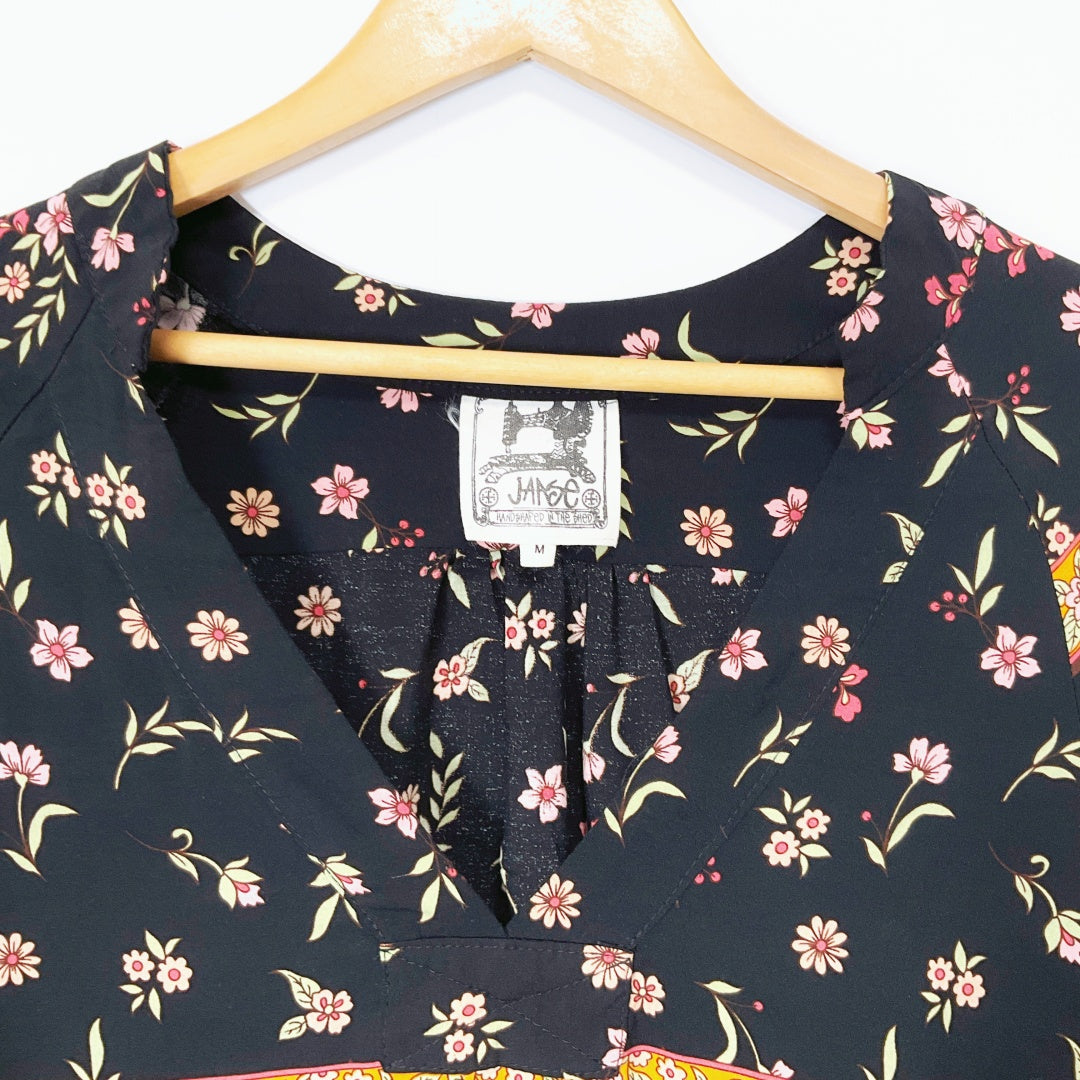 JAASE- Gabriella Top: Deep V Neck Crochet Trim Top in Eternity Print