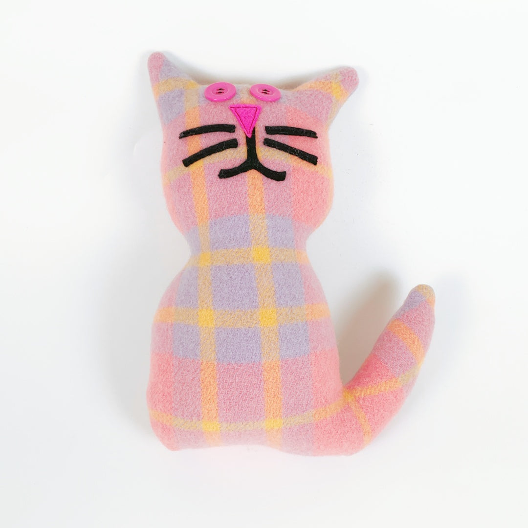 Artearoa – Blanket Cat – Pink & Lavender Check
