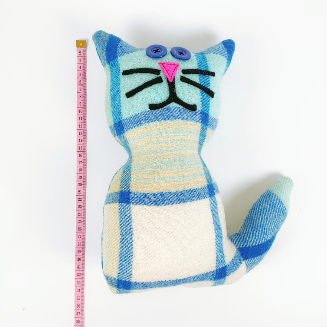 Artearoa – Blanket Cat – Blue & Cream Check