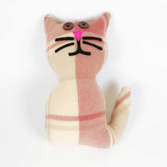 Artearoa – Blanket Cat – Mauve Neutral Check