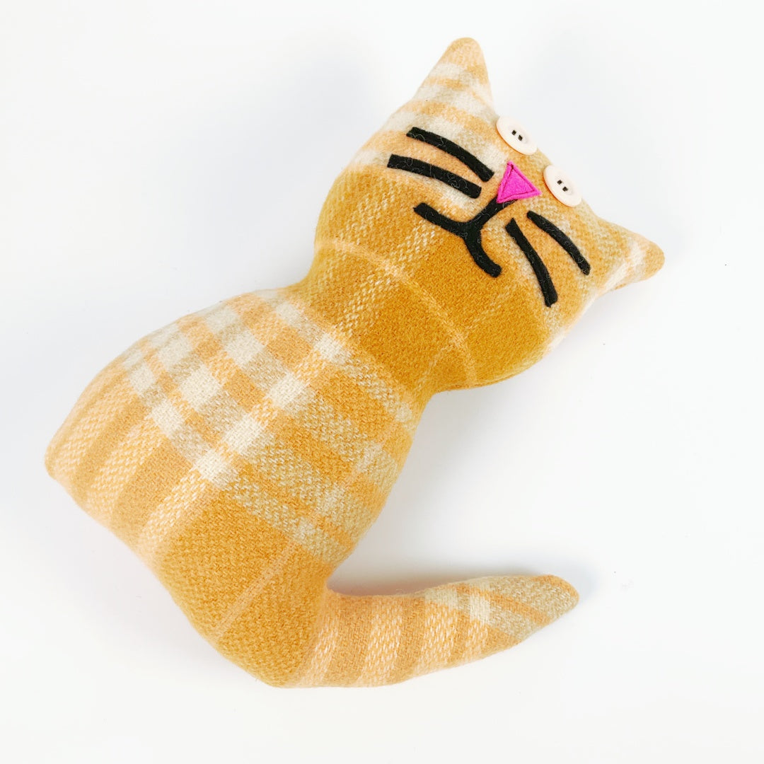 Artearoa – Blanket Cat – Orange Check