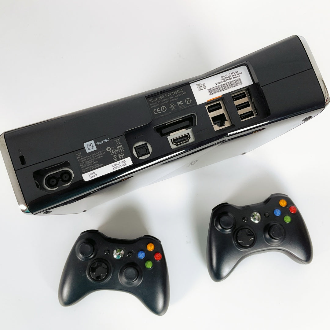 Xbox 360 250GB Bundle + Kinect + Loads of Games (5 Discs)