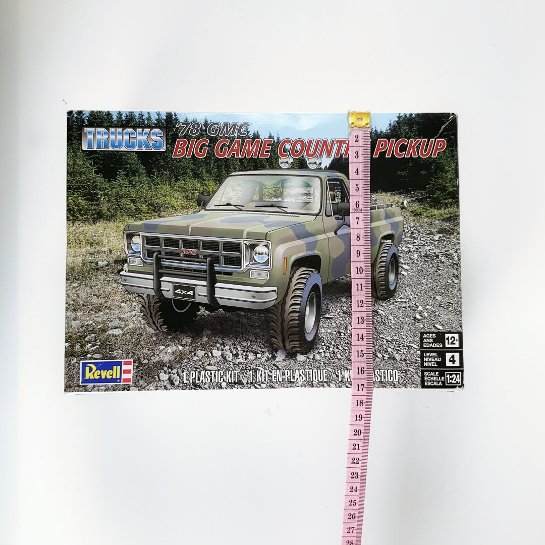 Revell - 1978 GMC Big Game Country Pickup Plastic Kit