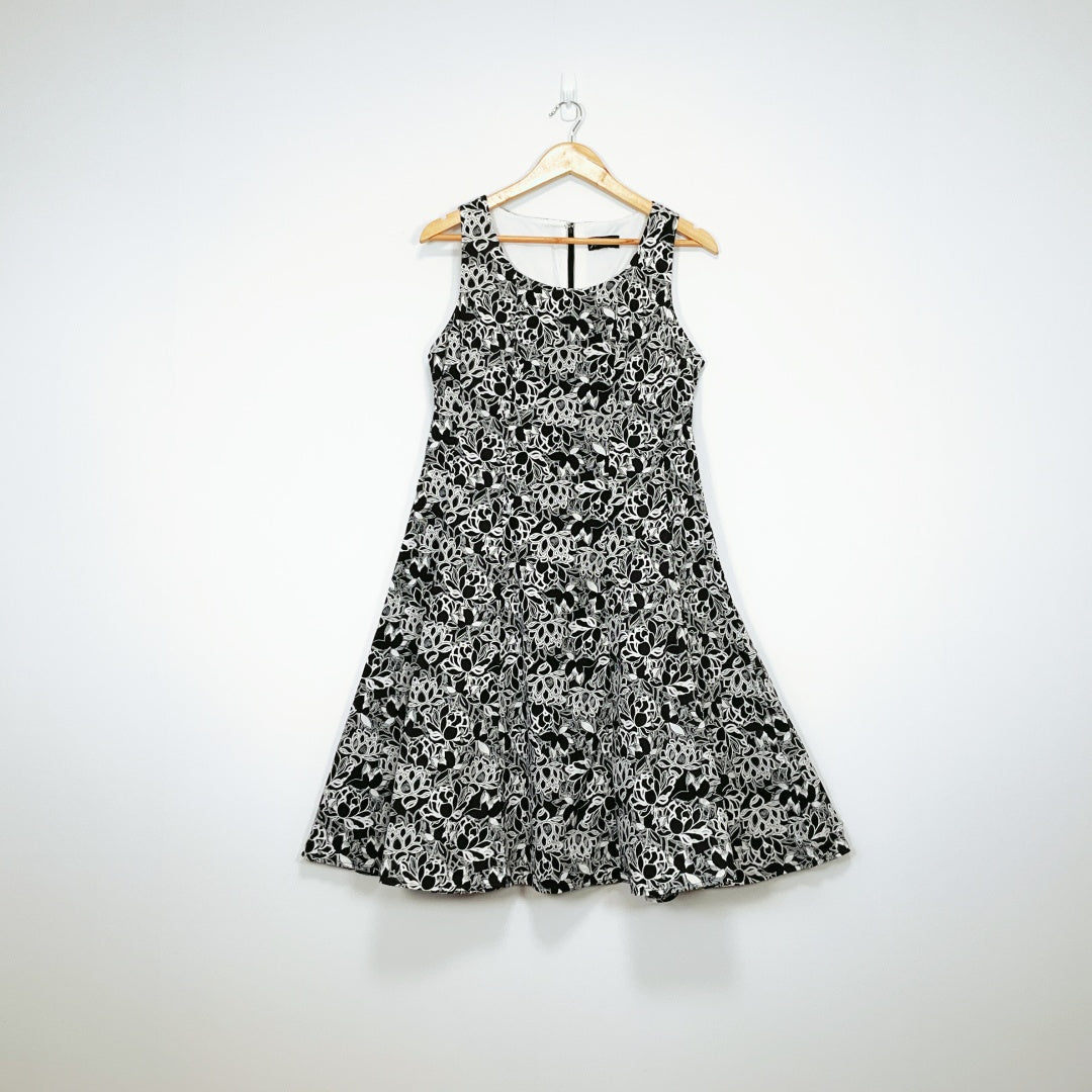 Mesmerise - Black & White Dress