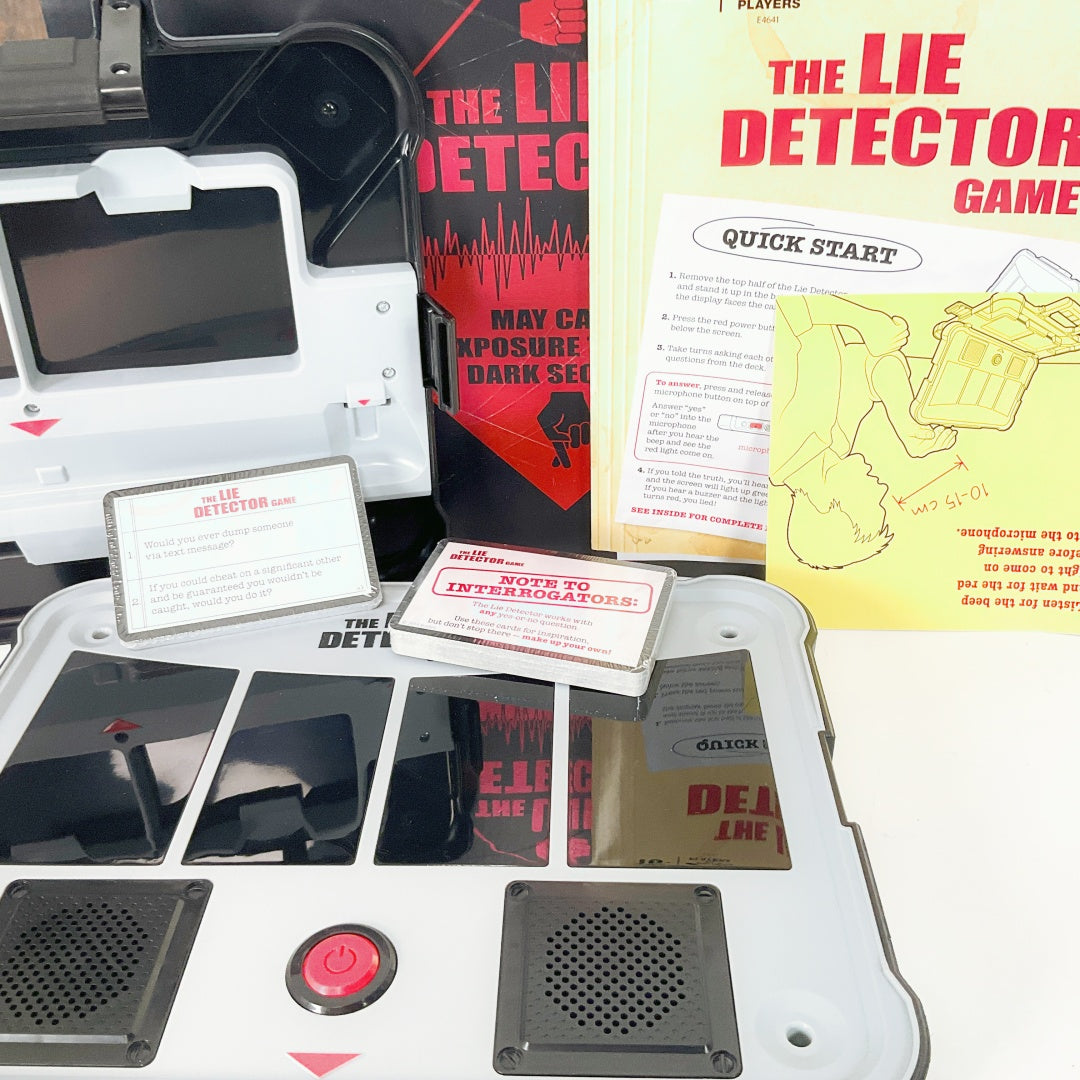 Hasbro - The Lie Detector Game