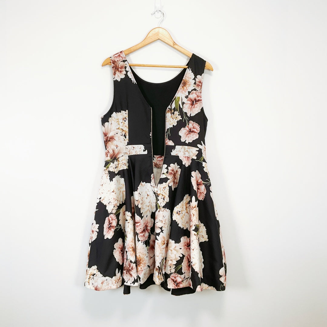 Dotti - Black Floral Mini Dress