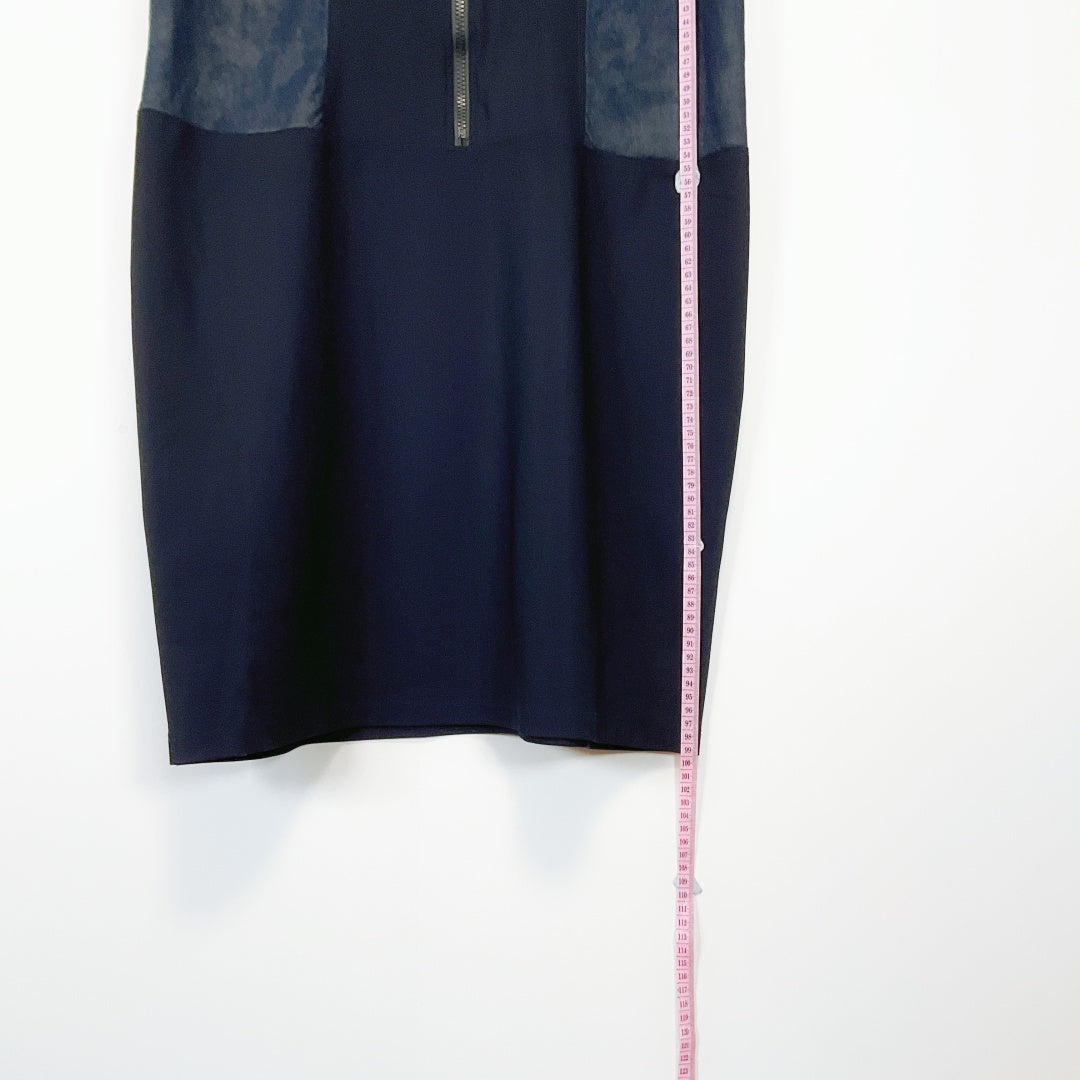 Jane Daniels - Short Sleeves Navy Dress