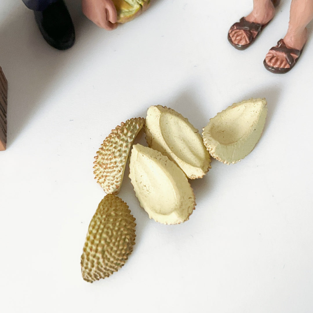 Miniature Stories - Singapore Heritage Series - Durian Stall Figurine Set (SH032)
