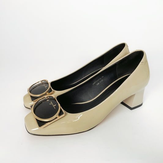 Vignisso Cream Square-toe Block Heel Pumps