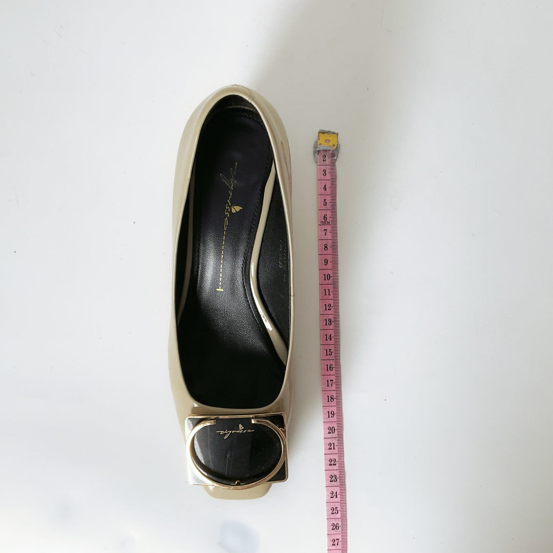 Vignisso Cream Square-toe Block Heel Pumps