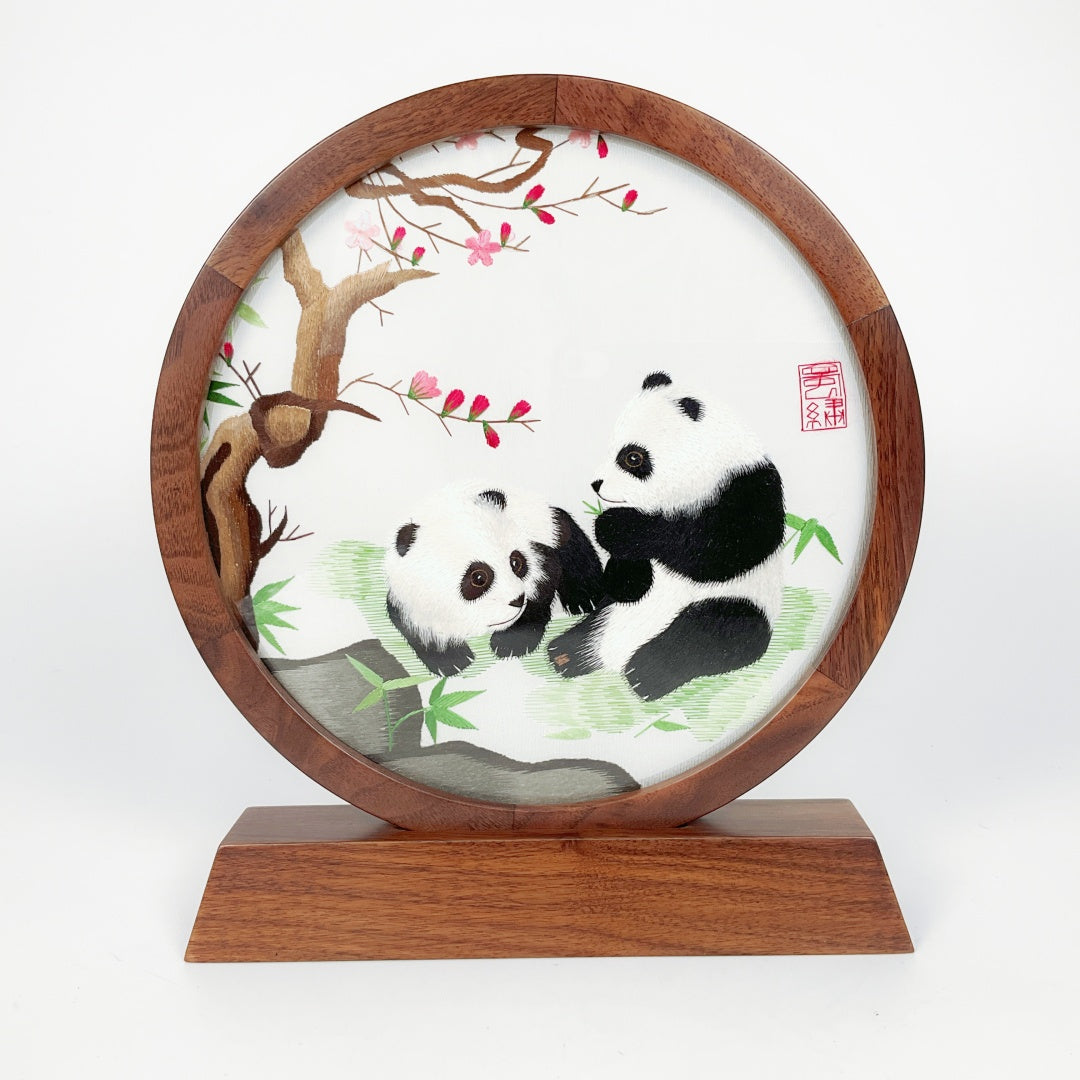 Shu Embroidery Handmade Double-Sided Panda Display Screen