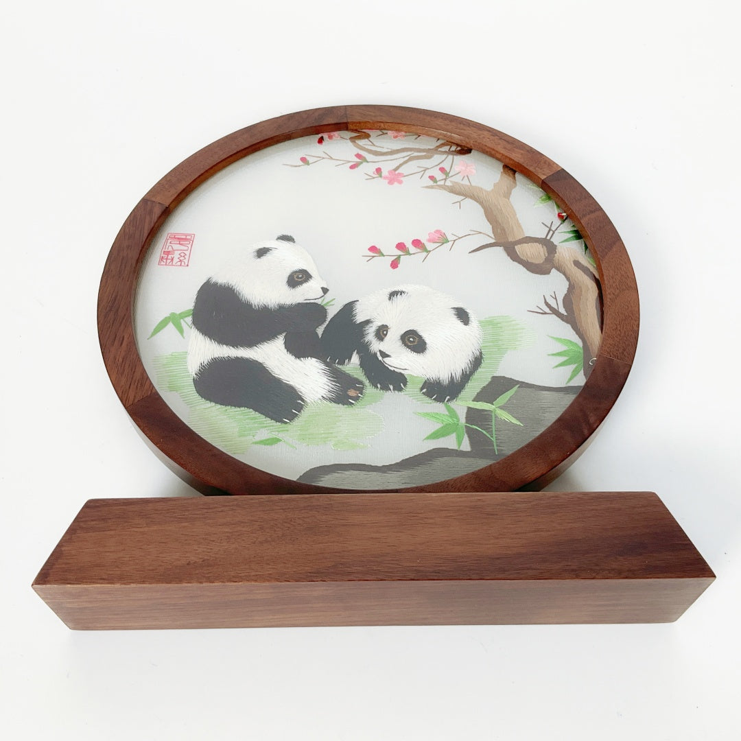 Shu Embroidery Handmade Double-Sided Panda Display Screen
