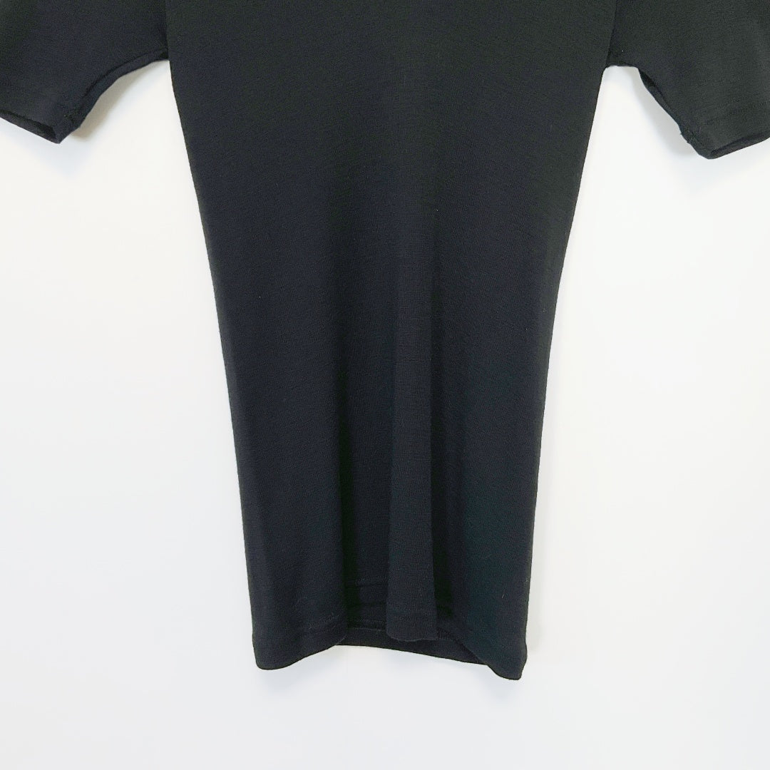 Superfit - Black Merino Short Sleeve V-Neck Top