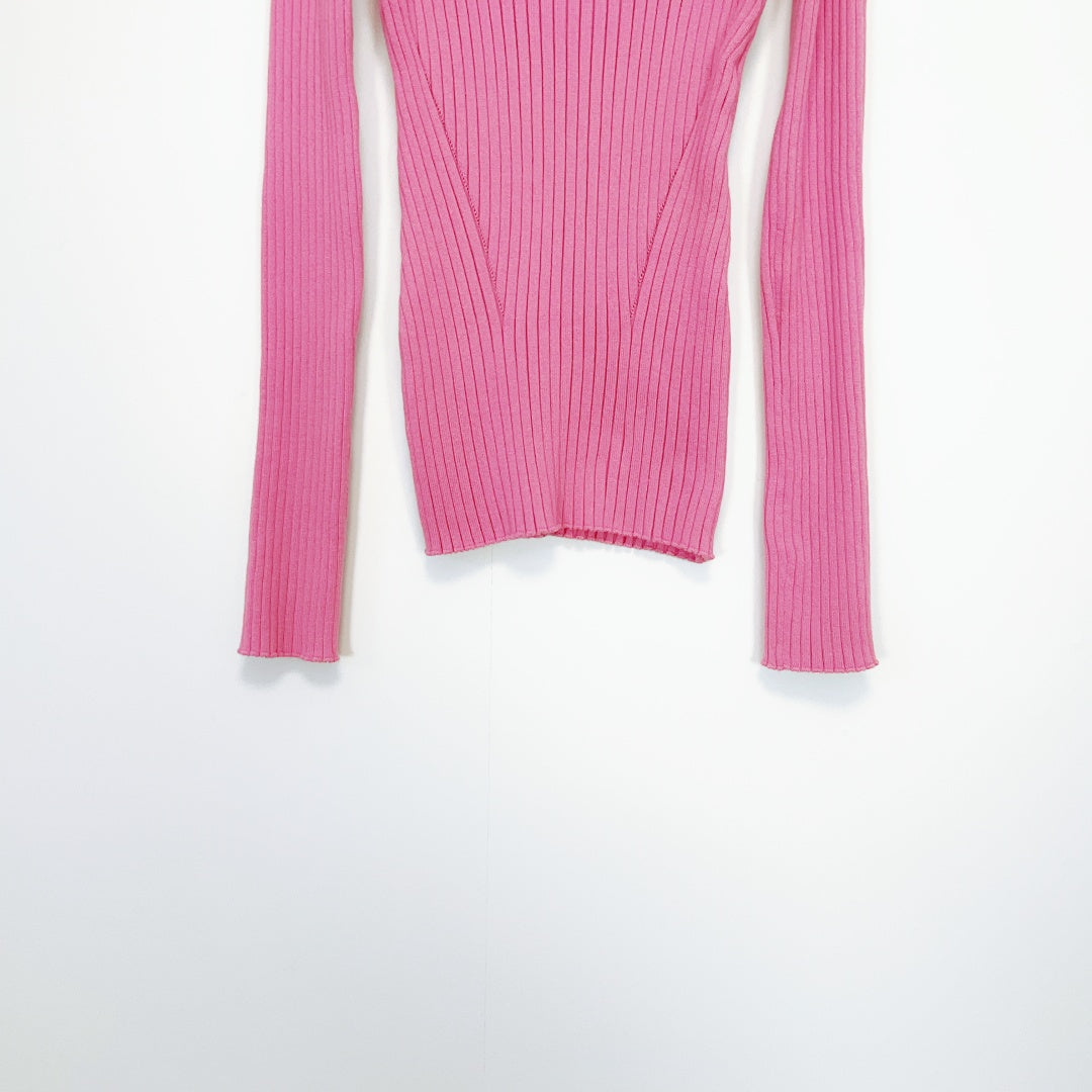 DECJUBA - Pink Ribbed Off-the-Shoulder Knit Top