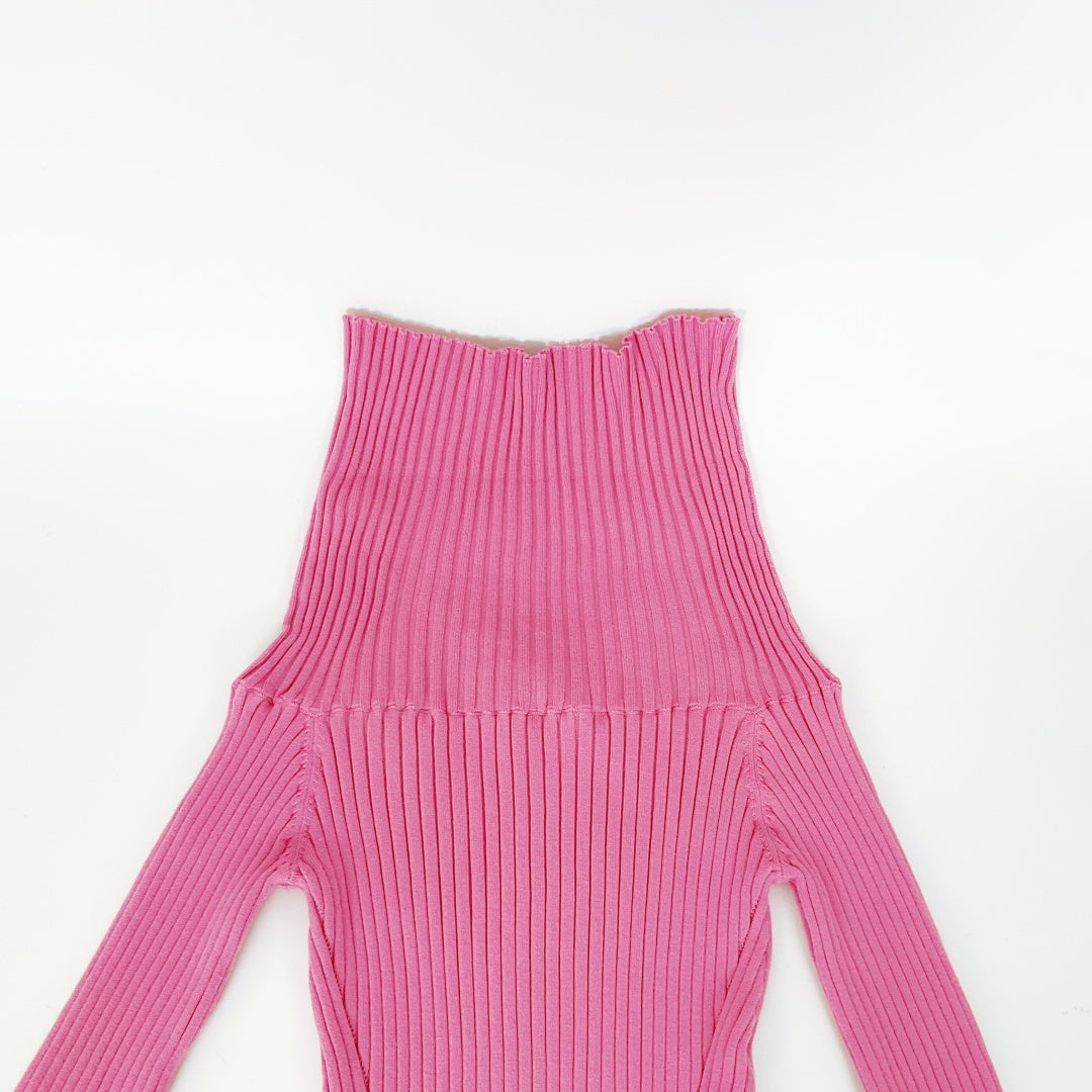 DECJUBA - Pink Ribbed Off-the-Shoulder Knit Top