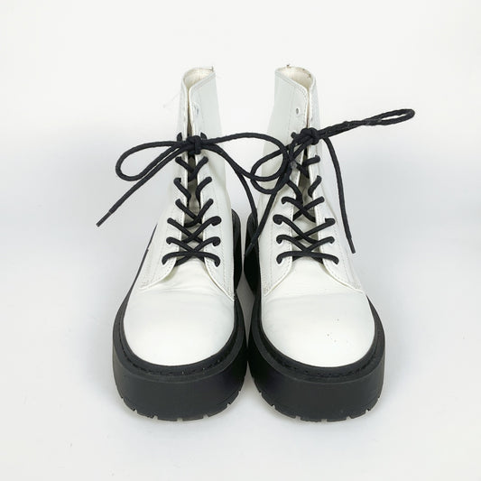Shubar Jordan - White Boots