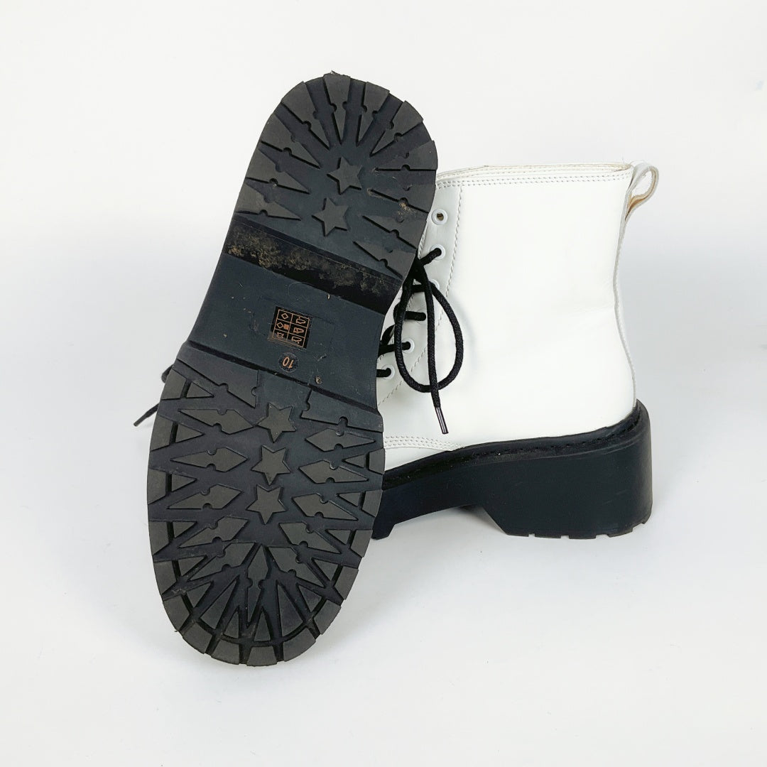 Shubar Jordan - White Boots