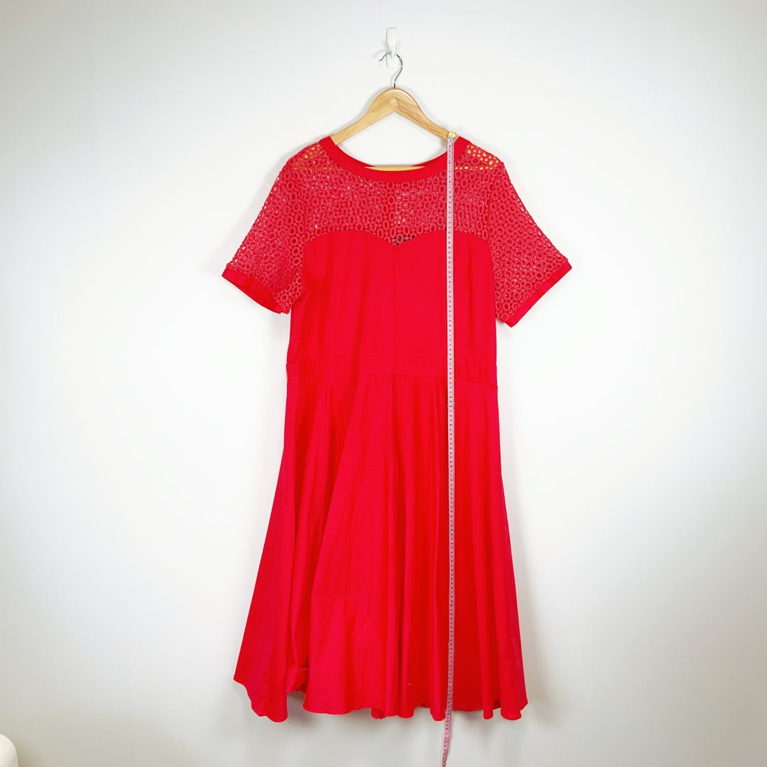 Dolly and Dotty - Tess Lace Sleeved Dress in Red