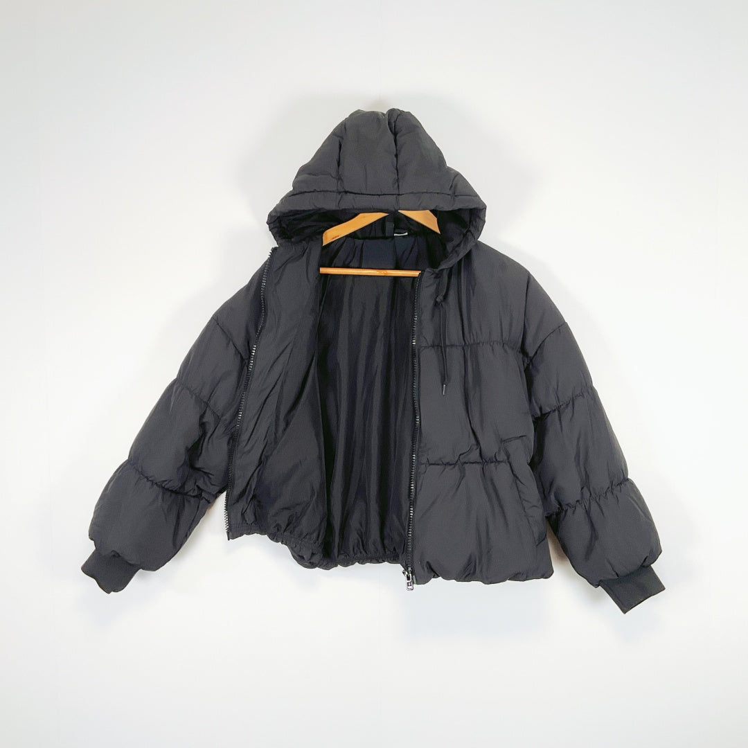 H&M Divided - Hooded Cropped Black Puffer Jacket