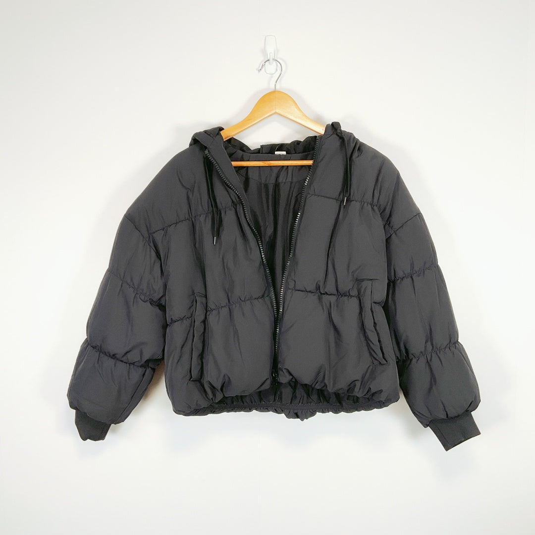 H&M Divided - Hooded Cropped Black Puffer Jacket