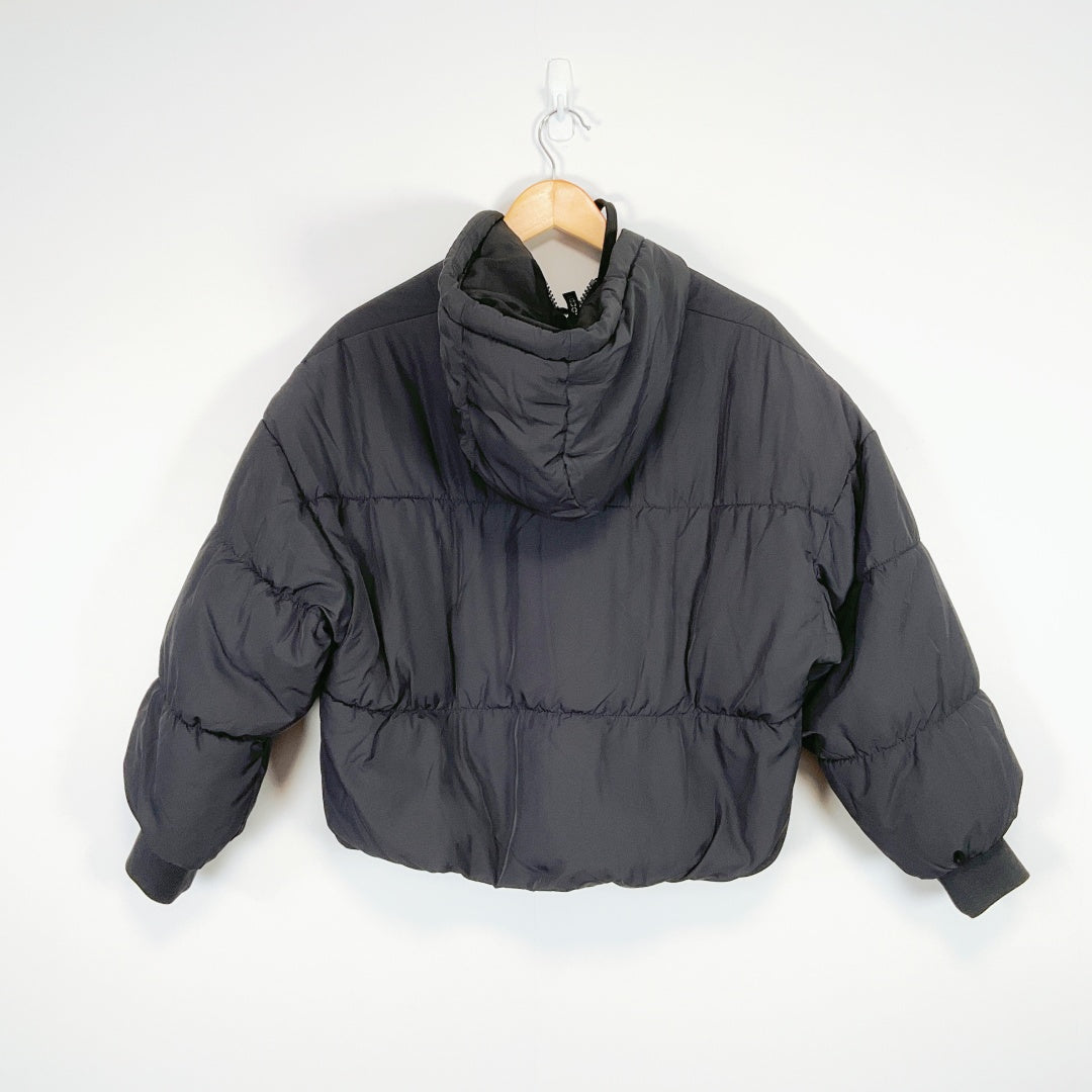 H&M Divided - Hooded Cropped Black Puffer Jacket