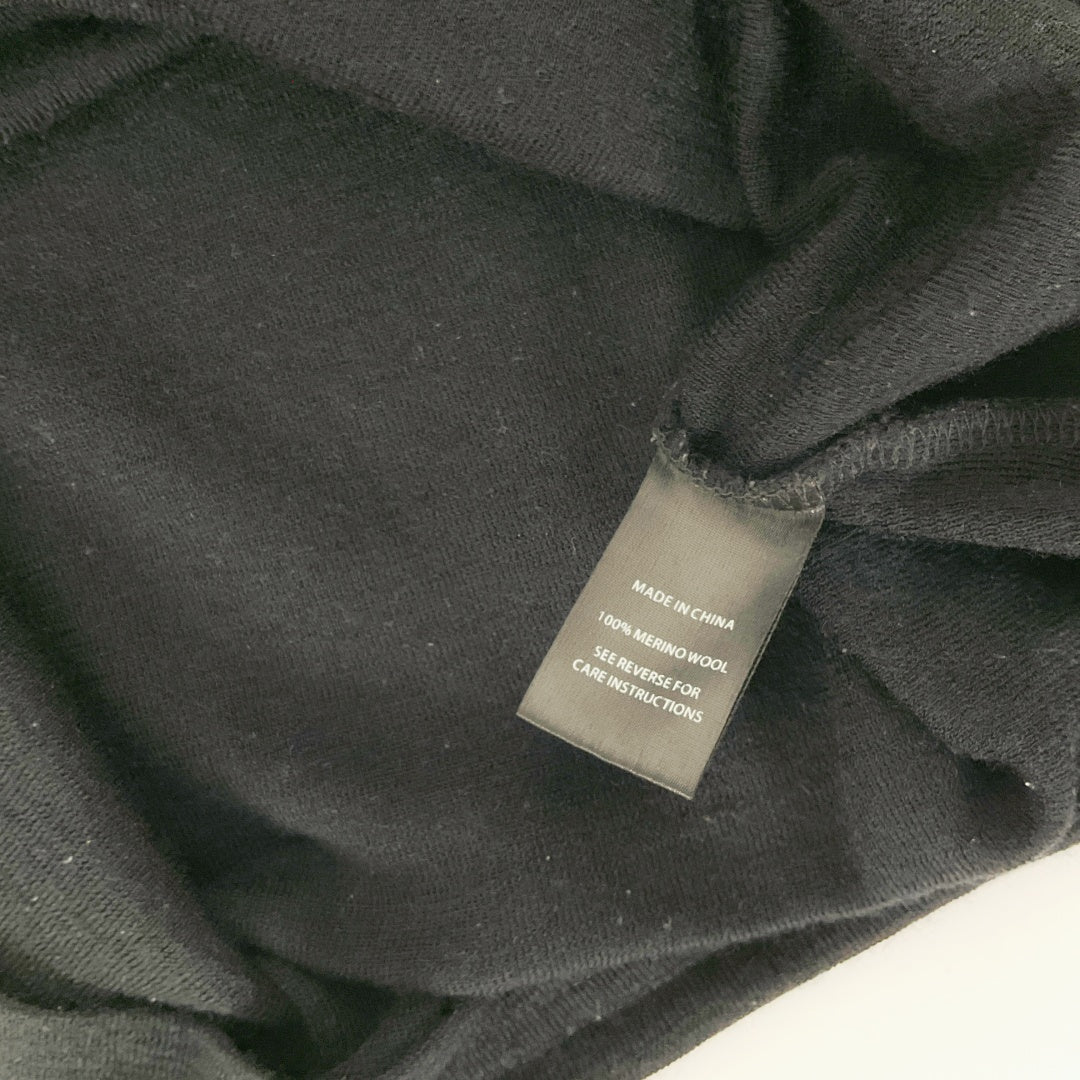 North South - Black Merino Long Sleeve V-Neck Top