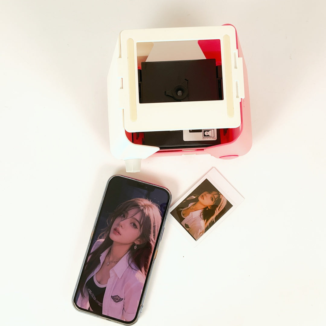 TAKARA TOMY Printoss SAKURA Smartphone Printer TPJ-03SA – Instax Mini Film Compatible