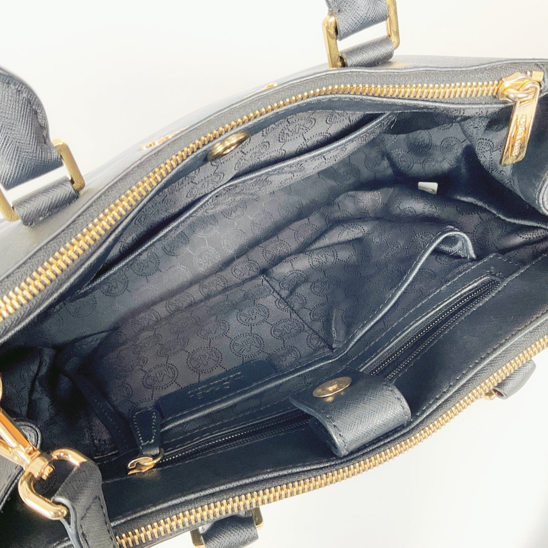 Michael Kors - Medium Leather Bag