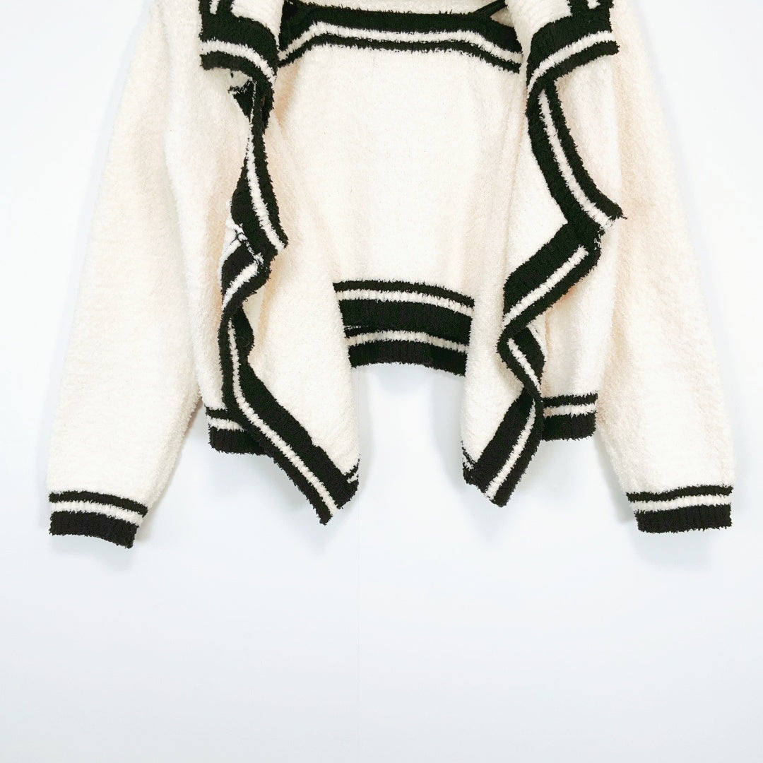 Bonita - Korean 2-Piece Set Top & Cardigan